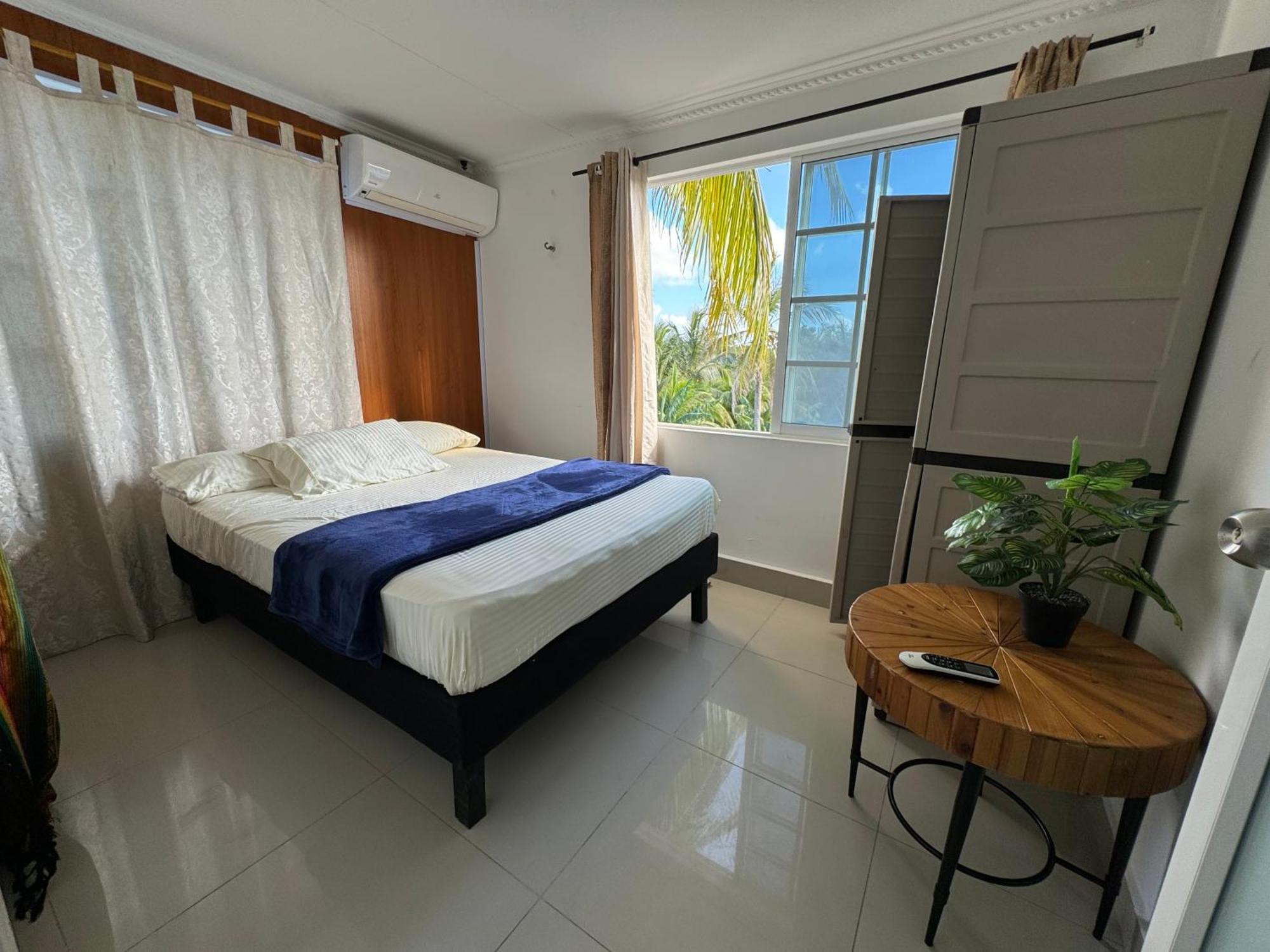 Sea Life Apartamentos En Via Principal Centro Y San Luis San Andres  Ngoại thất bức ảnh