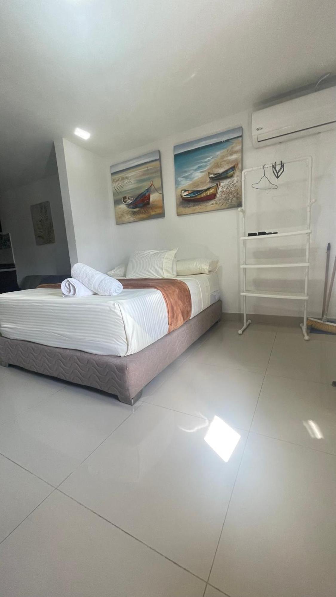 Sea Life Apartamentos En Via Principal Centro Y San Luis San Andres  Ngoại thất bức ảnh