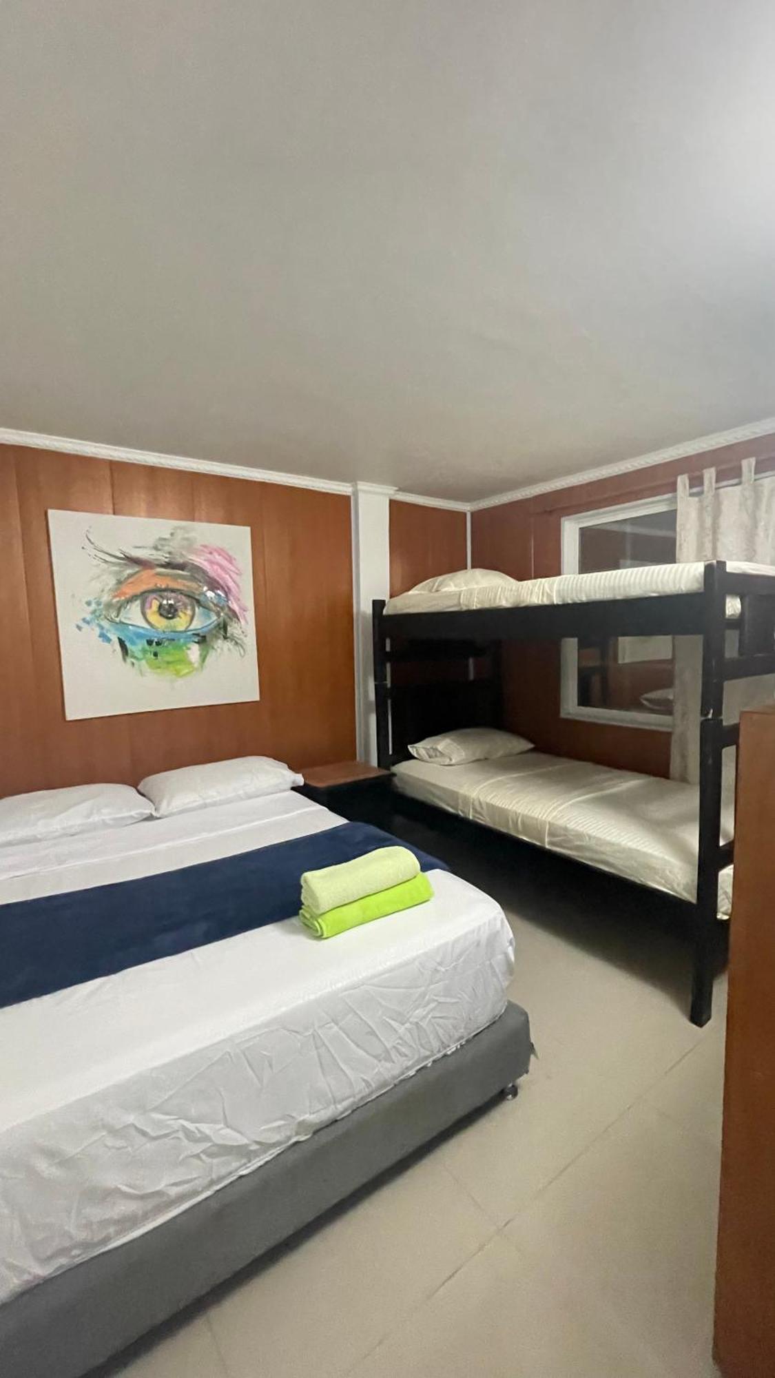 Sea Life Apartamentos En Via Principal Centro Y San Luis San Andres  Ngoại thất bức ảnh
